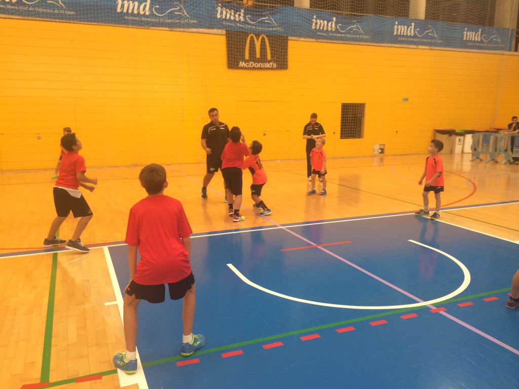 Club Balonmano Roquetas tweet media