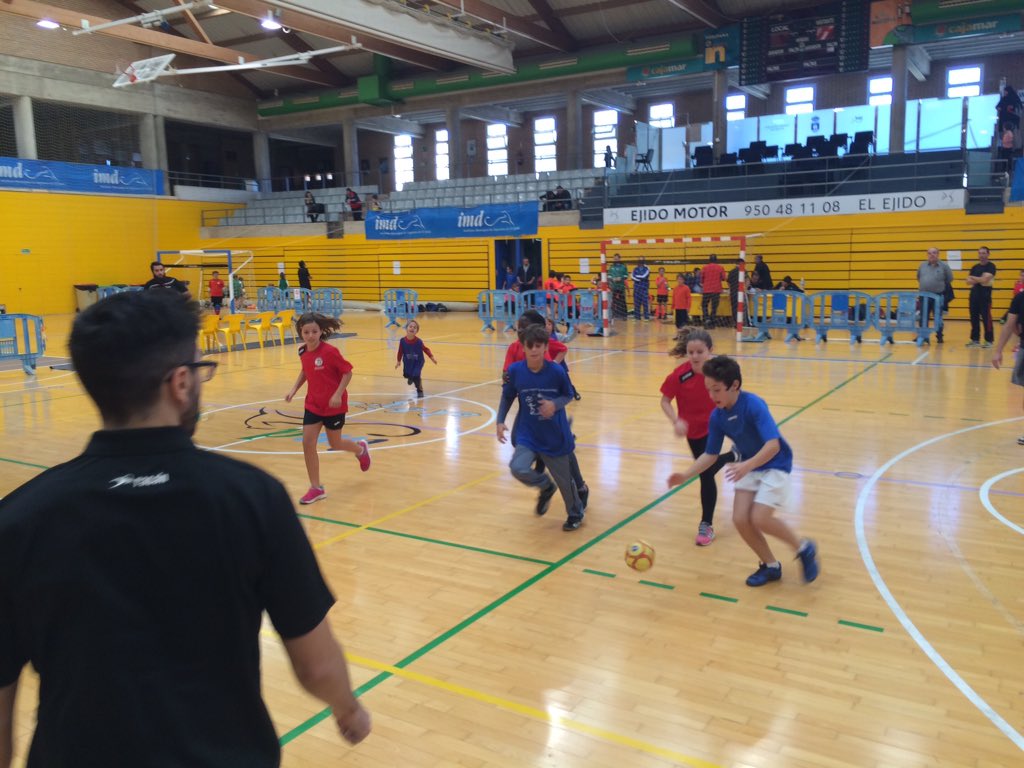 Club Balonmano Roquetas tweet media