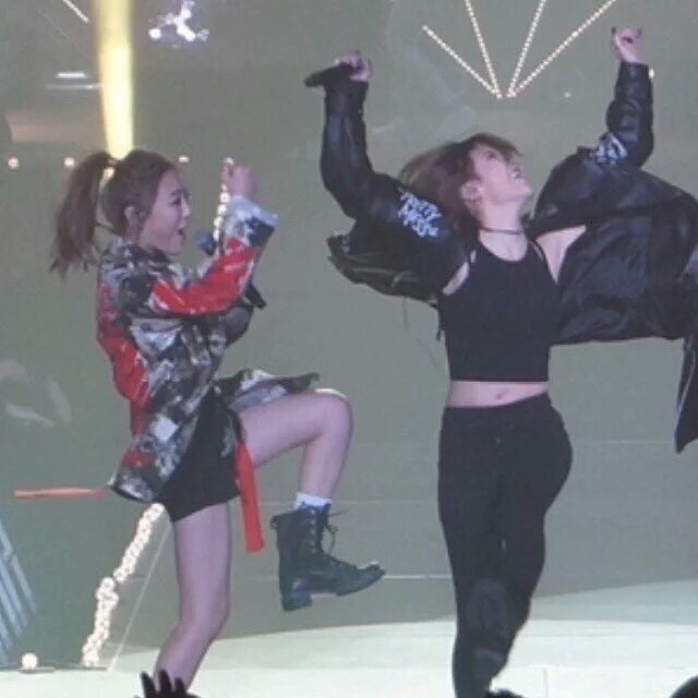 CU_ALMSUAAAELNa.jpg:orig