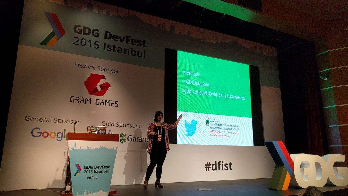 ldanielswakman's tweet image. Proudly listening to @esinishi talking about #UXmetrics at #gdg, denoted by the apt hashtag #UXwithEsin