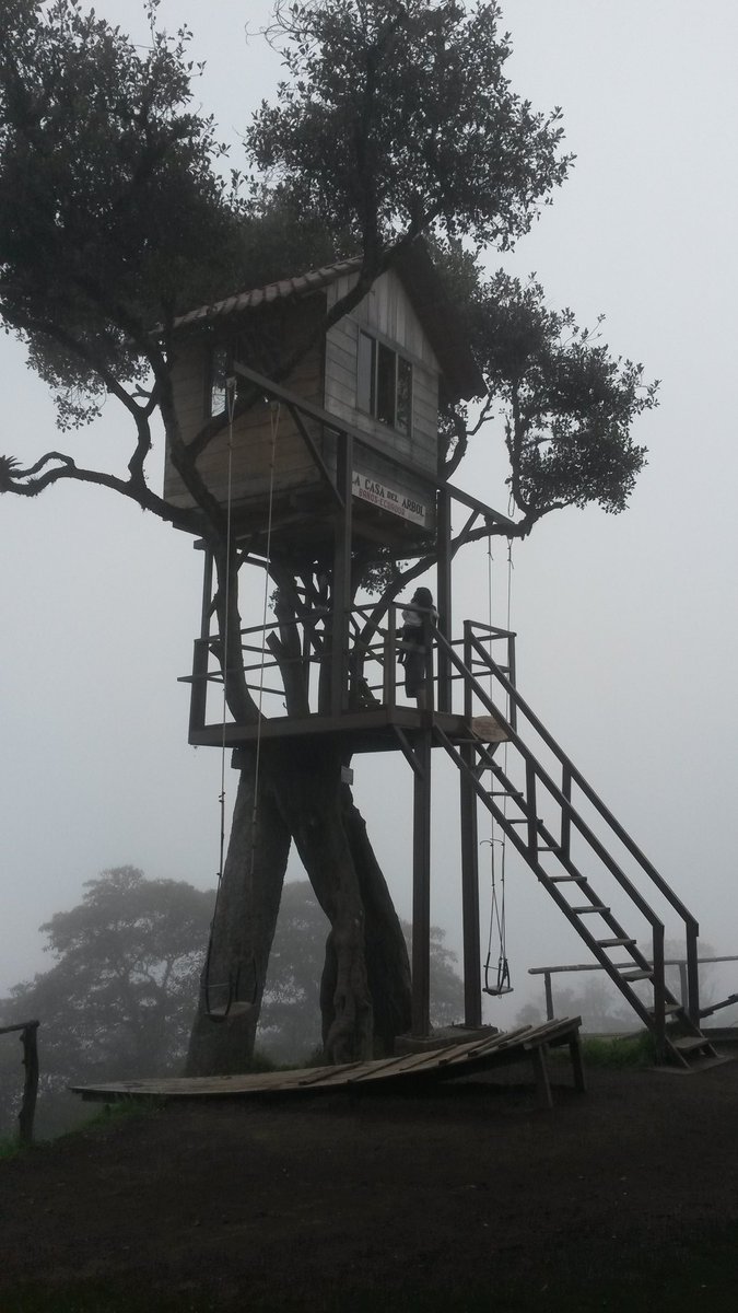 avidventure's tweet photo. #LaCasaDelArbol en #Baños es uno de los #DestinosImperdibles en # Ecuador #FeelAgainInEcuador #AllYouNeedIsEcuador https://t.co/wBnrLfDiiW
