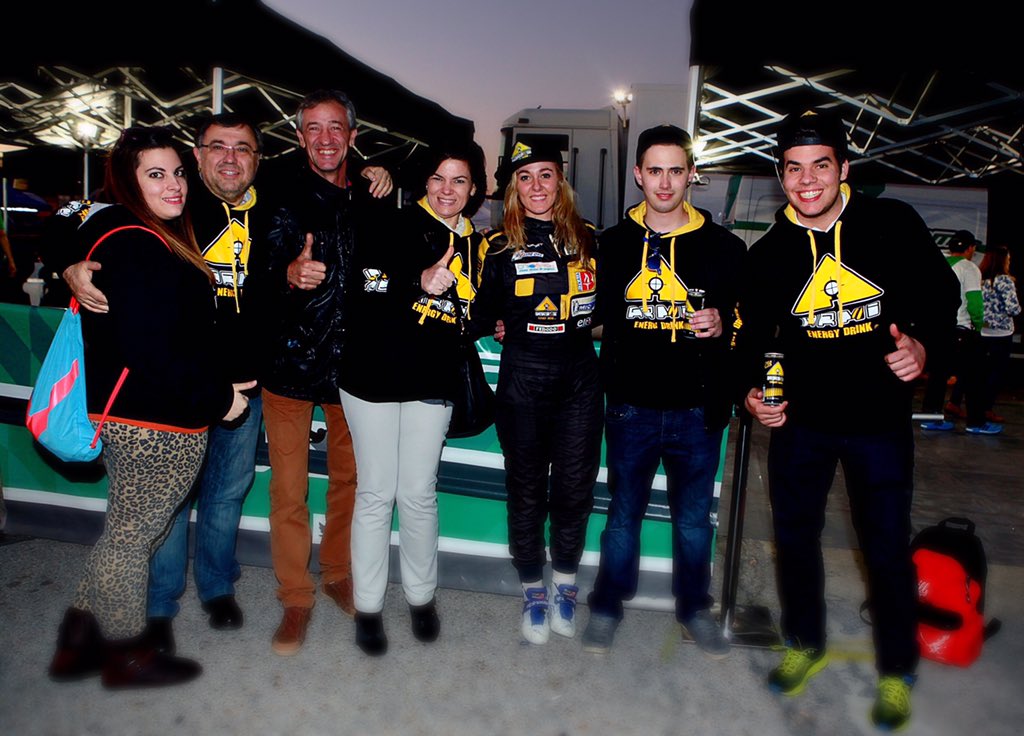 ZiharaEsteban's tweet photo. La familia ARMI ENERGY DRINK👌🏽

#juntosomosmasfuertes @ARMIEnergy https://t.co/raQPe8k2ZX