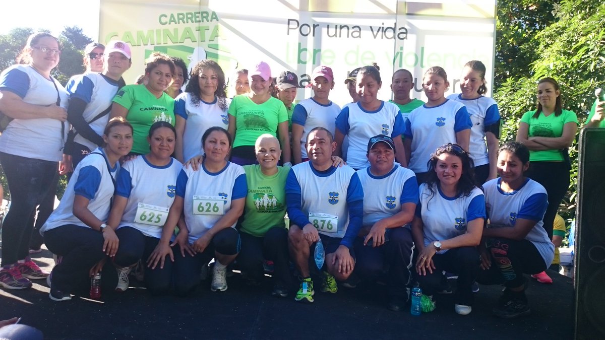 ISDEMU's tweet photo. Mujeres de @PNC_SV participantes de la carrera caminata por una vida libre de violencia para las mujeres @ONUMujeres https://t.co/5tZA2pcuae