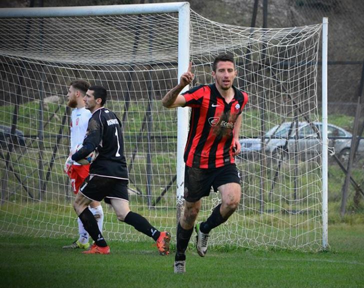 Besart Ibraimi after his goal; photo: Shkendija