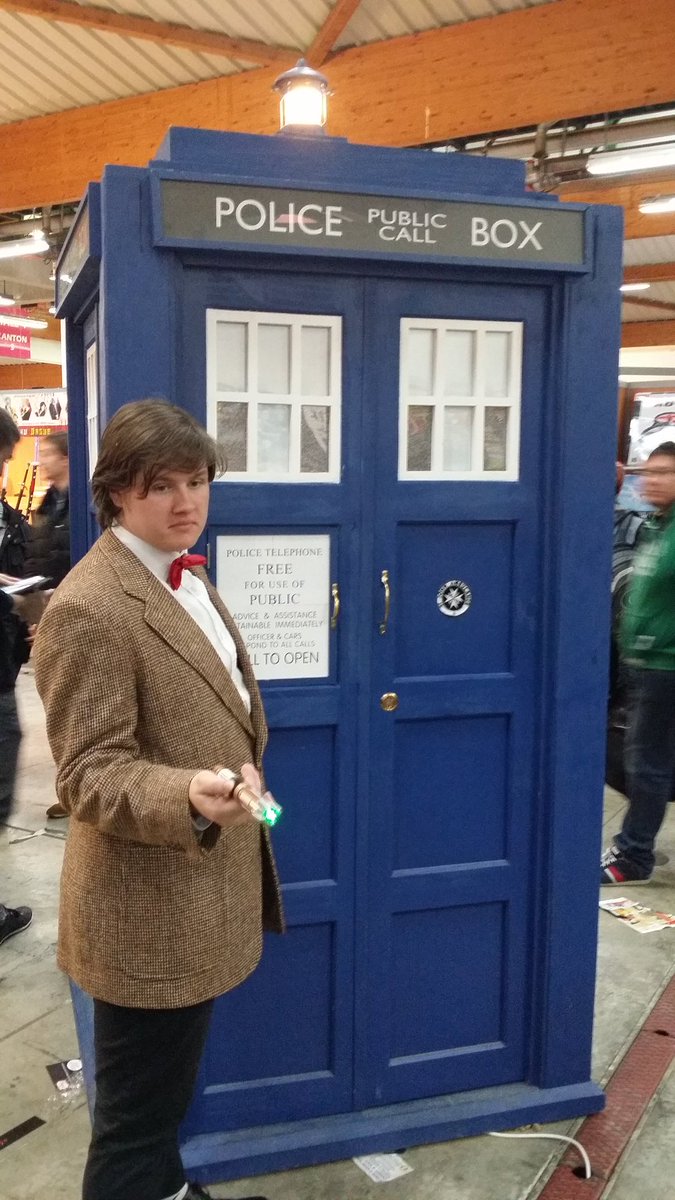 TomVlad64's tweet photo. #TGS2015 @bbcdoctorwho @DW_FR un autre doctor #cosplay https://t.co/1lEWoNOKAh