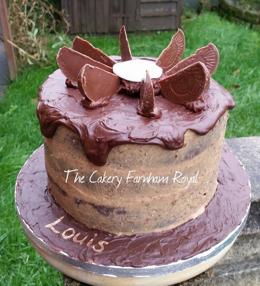 TheCakeryJS's tweet photo. #chocolateorange #chocolatecake #birthdaycake @shewhobakes1 @cakepornuk @MrMomUK @PrettyWittyCake @CakesDecor https://t.co/mo1ZnVStax