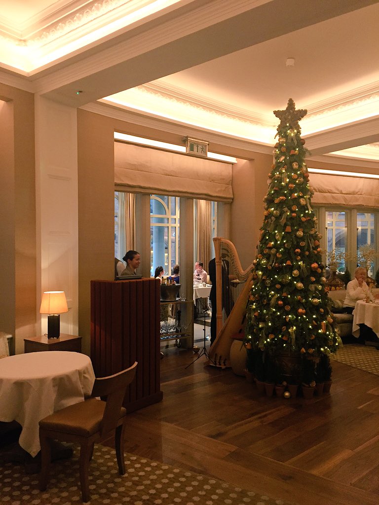 KaterinaPospa's tweet photo. #Christmas decor at #Georgeclub and @TheConnaught. https://t.co/GhSDlVyyys