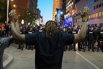 ClevelandScene's tweet photo. Cleveland Spent $1.8 Million in Police Overtime Before and During Brelo Acquittal
https://t.co/Ff0IMLhaQH https://t.co/eF0b6W8ERO