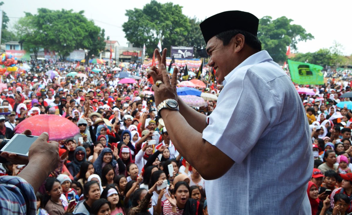 Saatnya Hati Bicara! Ayo.. Jemput kemenangan bersama @arsid_elvier utk Tangsel lebih baik. #Tangsel2Jari #PahamDah