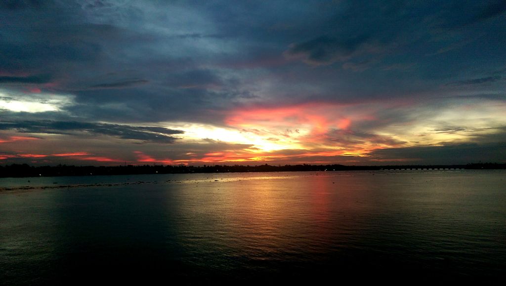 A75278's tweet image. @htc  I clicked this using my M8 from a place called "Kochi" in kerala,india . How is it ?? #1Ography #OneM8isaBeast