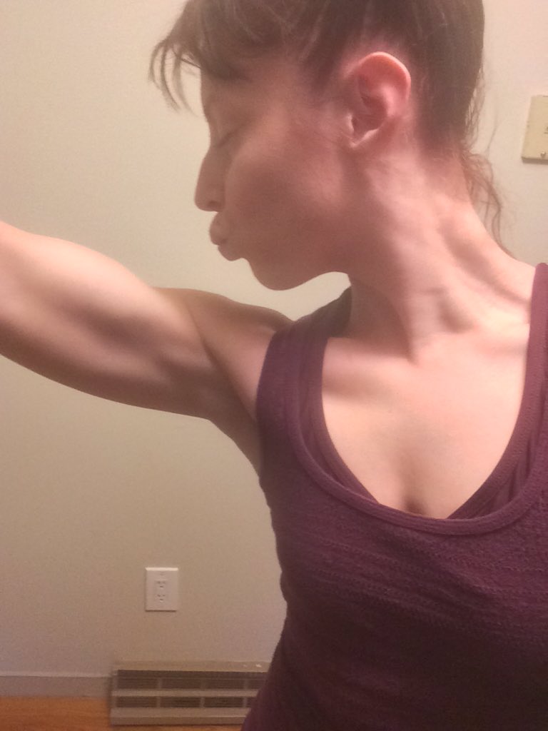 FittyPhish's tweet photo. #kissit #guns #showoff #amifityet @SwoleUniversity @ActualGainz https://t.co/nFBr9fZ4Kz