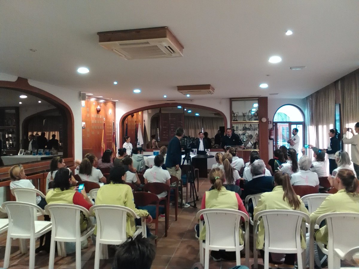 TACTIC_av's tweet photo. Entrega de #premios de #MissCup en @RCNCalpe Enhorabuena a todas campeonas!! #mujerydeporte #vela https://t.co/jfNaaqMrlA