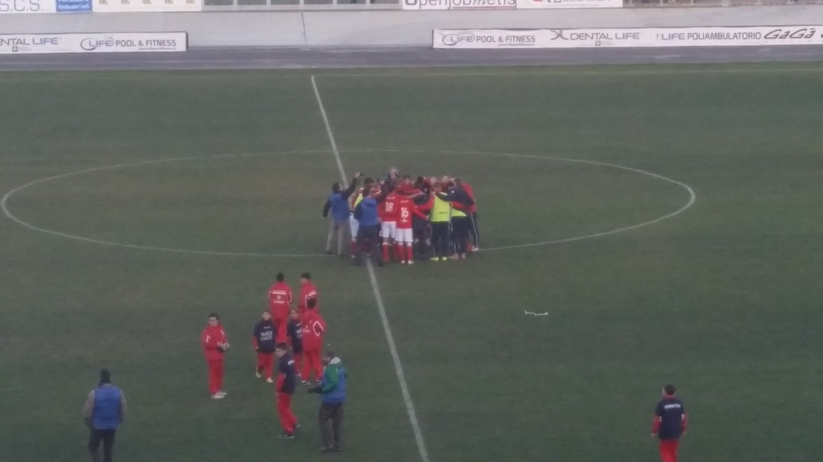 VareseC's tweet photo. Finisce #VareseTradate.
1 a 1, reti Loo Speziali su rigore al 34' per gli ospiti, #Giovio al 90' per i biancorossi. https://t.co/R5m2D44QOB