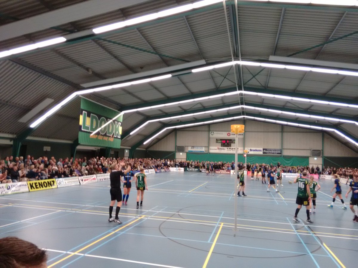 We rusten met een stand van 14-14 in een bomvol Kortezwaag!