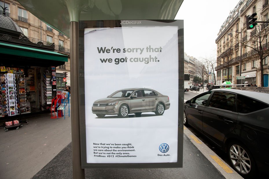 BrandalismUK's tweet photo. Have you seen these @billmckibben #brandalism have taken over ads in #Paris - No fossil fuels sponsors at #COP21 https://t.co/brwGpYUqsC