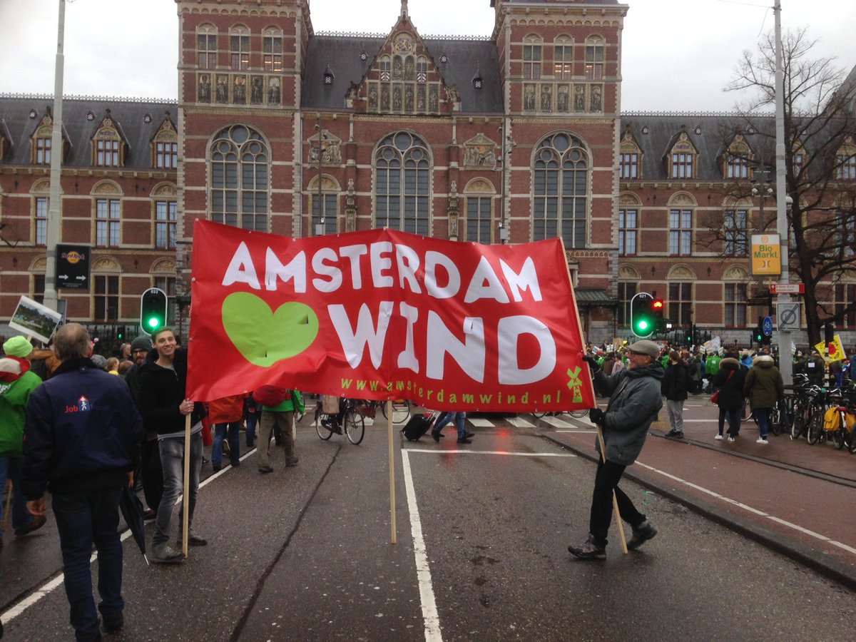 Wat was het leuk om mee te lopen met de #klimaatparade! We hebben heel veel positieve energie gezien.