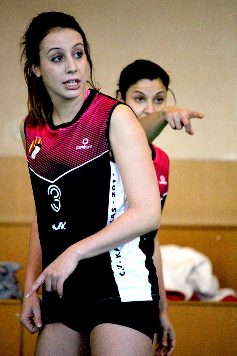 El <a href="/CV_Kasalkas/">CVKASALKAS</a> de 2ª División Nacional Femenina ya luce las equipaciones #CambaroSports personalizadas de #voleibol