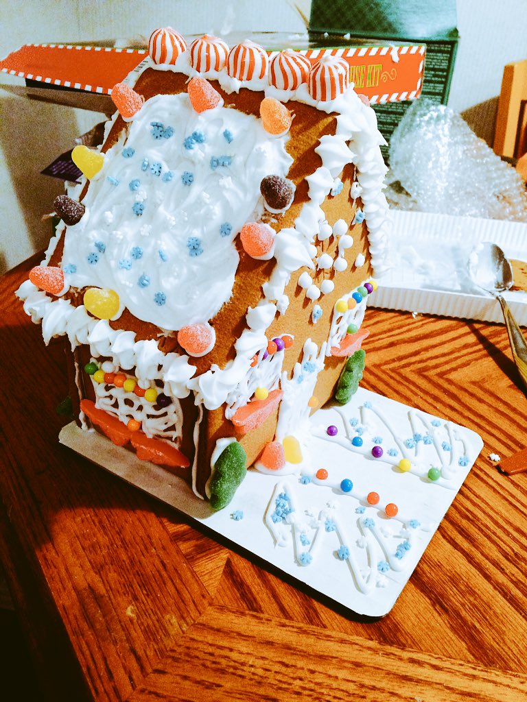 Sara_Scottly's tweet photo. "This is my most bestest creation." #gingerbreadhouse https://t.co/Ki5w4vnRZ7
