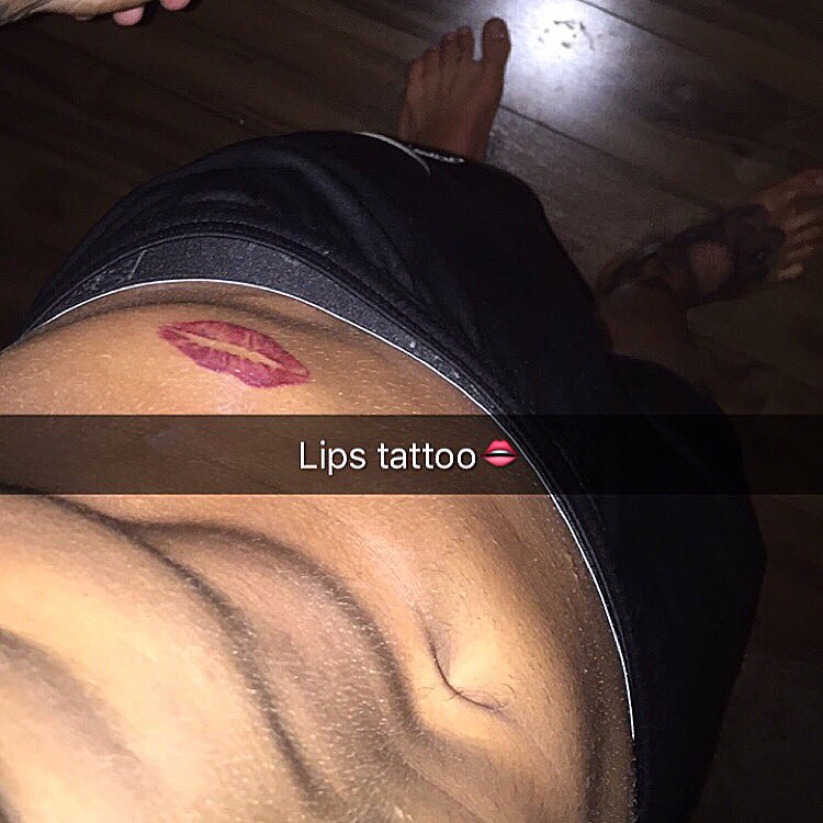 ConorAllen__'s tweet photo. 👄💉 https://t.co/icft0FTo1v