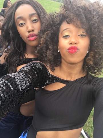 XxBaddieKayy's tweet photo. Post-Game selfies #GemsNation 💅💋❤ https://t.co/NCWubYk3Gl