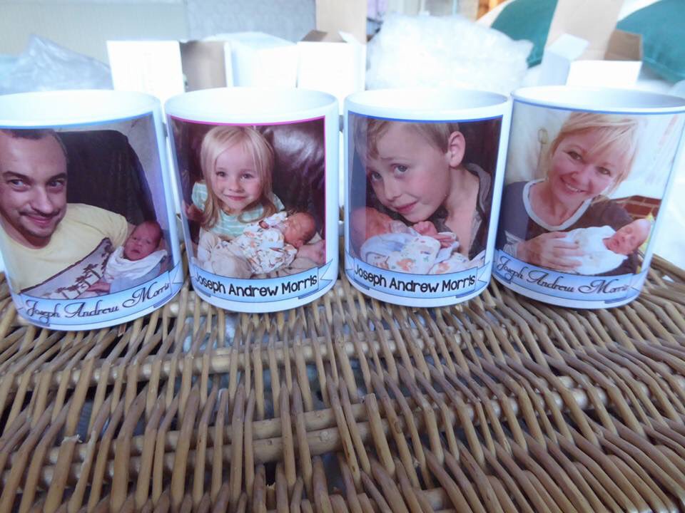 PRINTnGIFTuk's tweet photo. Personal gift for @PatacakePreston #Personalised #Mugs to #Celebrate their #FirstGranchild (mugs ยฃ4.99 & bibs ยฃ3.50) https://t.co/opdM6p4Rr3