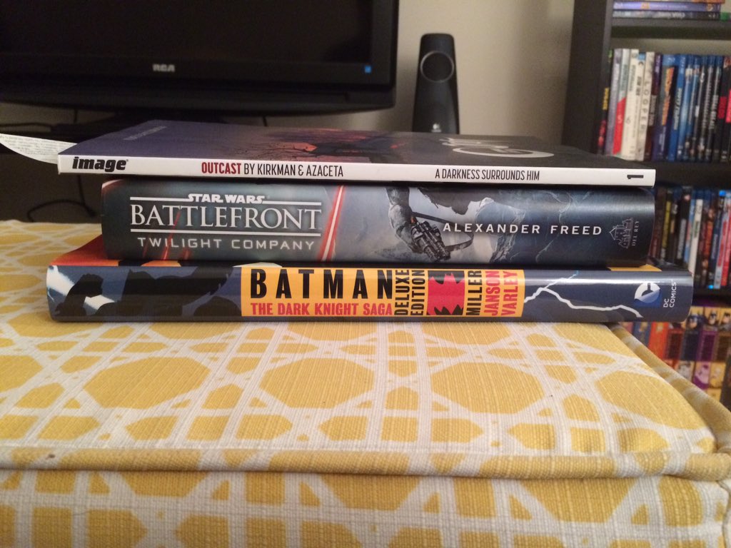 cb_seduction's tweet image. #thanksgiving weekend haul. #twilightcompany #thedarkknightreturns #imagecomics #outcast #starwars #battlefront