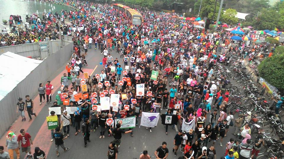 350 Asia tweet media