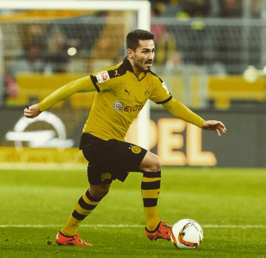 IlkayGuendogan's tweet photo. Great black and yellow Sunday! 🔙 🔛 💪 
The perfect answer to the results lately! 😊👌⚽ #bvbvfb #hejabvb #Bundesliga https://t.co/nwZyyxOqIX