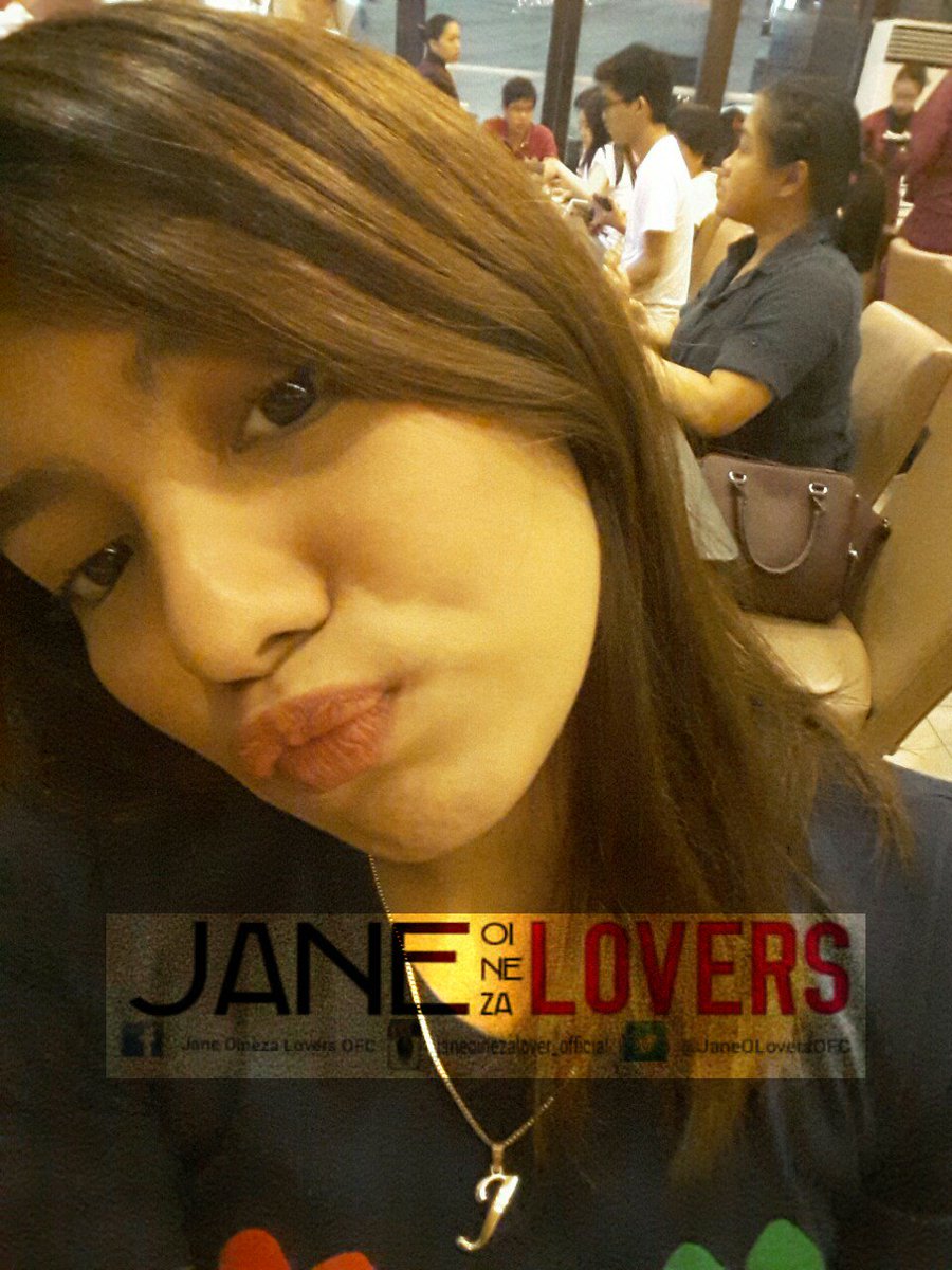 JaneOLoversOFC's tweet photo. Namiss nyo ba c @itsJaneOineza? Eto oh selfie from her.. grabe soo cute... 😍😍😍

#JaneOinezaLovers
#11/29/15 https://t.co/lKWdfT63Nn