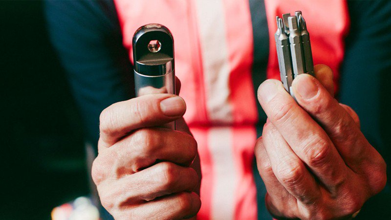 outsidemagazine's tweet photo. It's been forever since we've been this excite about a multitool: https://t.co/tGWMjvzt1f https://t.co/DiRZmTUs2L