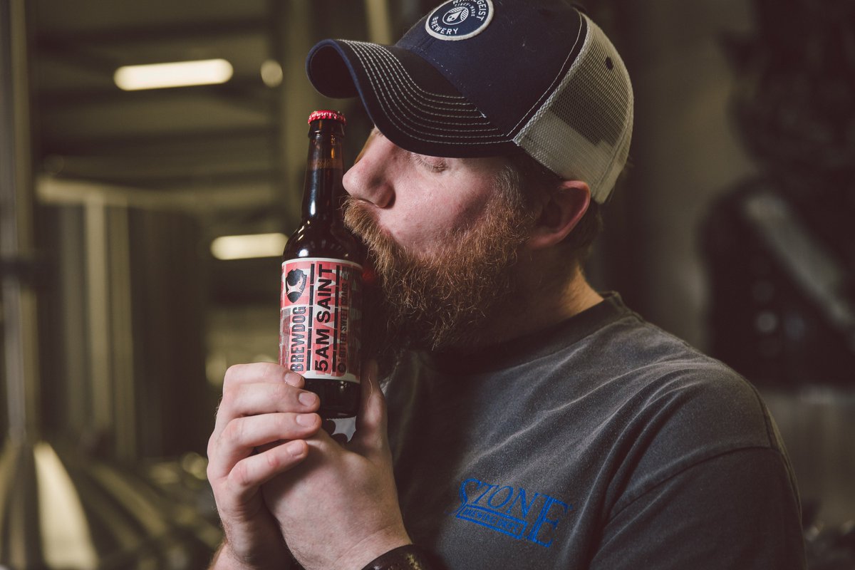 Ain't nothing more beautiful than the love between a brewer and their beer! #Brewpix