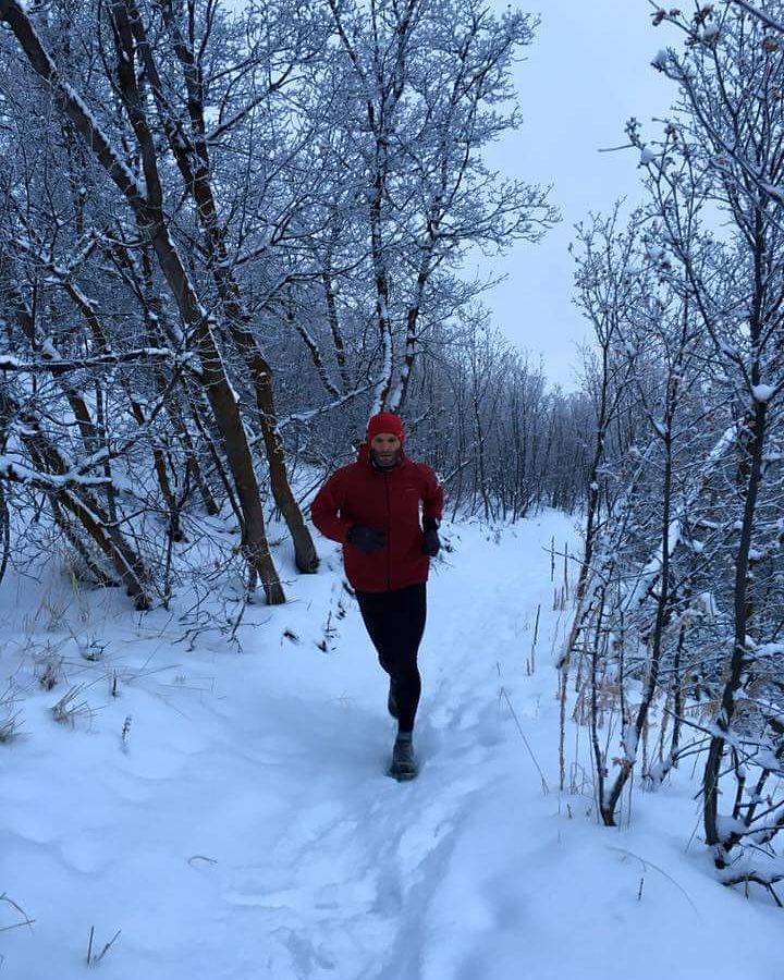 trailandultra's tweet photo. @ultraCraig32 enjoying a snowy trail run here in the #Wasatch! #TAUR #TAURteam #wmwranglers #Utah #snowrunning #mou… https://t.co/IR6wkgUsef