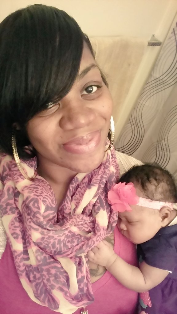 Rated_Esh's tweet photo. Mommy &amp; daughter 💞🚺🚺 https://t.co/IdTgHNaV3s