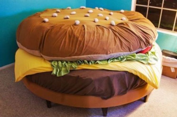 Decora tu dormitorio con la cama hamburguesa bit.ly/1H5b83I #mobiliariodecoracion