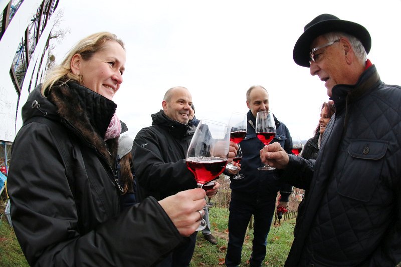 Bye bye, #Durlywood Hills - Verabschiedung #Durlach-Schriftzug. durlacher.de/galerie/2015/n… #KA300 #Karlsruhe <a href="/KA2015/">KA300</a>