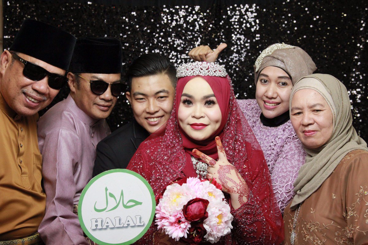 clickonmeinsta's tweet photo. Fendy &amp; Iedha wedding ! A beautiful Bintulu wedding event 😍 https://t.co/7oQB7rAzfF