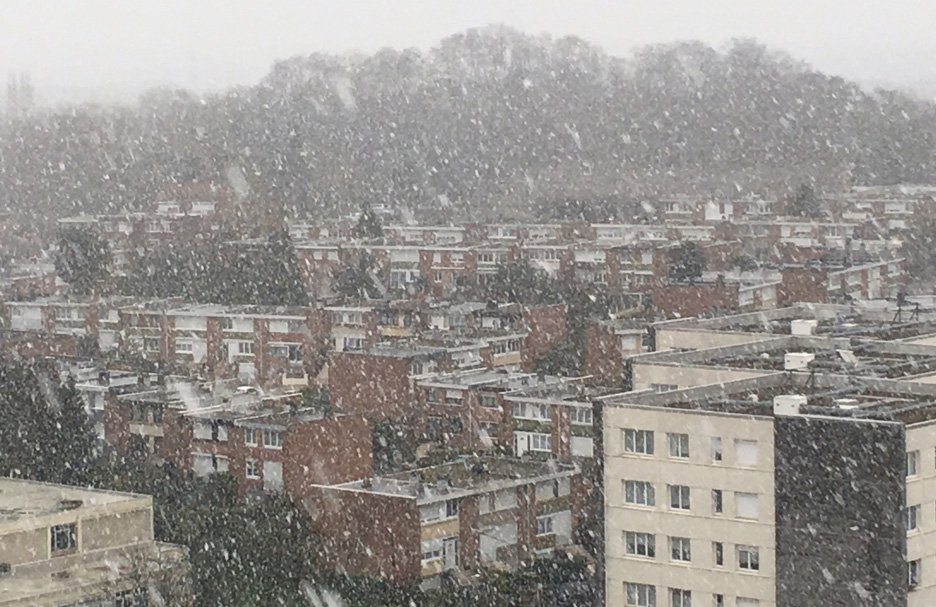 #meteo : il #neige à nouveau dans le Nord-Pas-de-Calais! vdn.lv/Xr6MAm