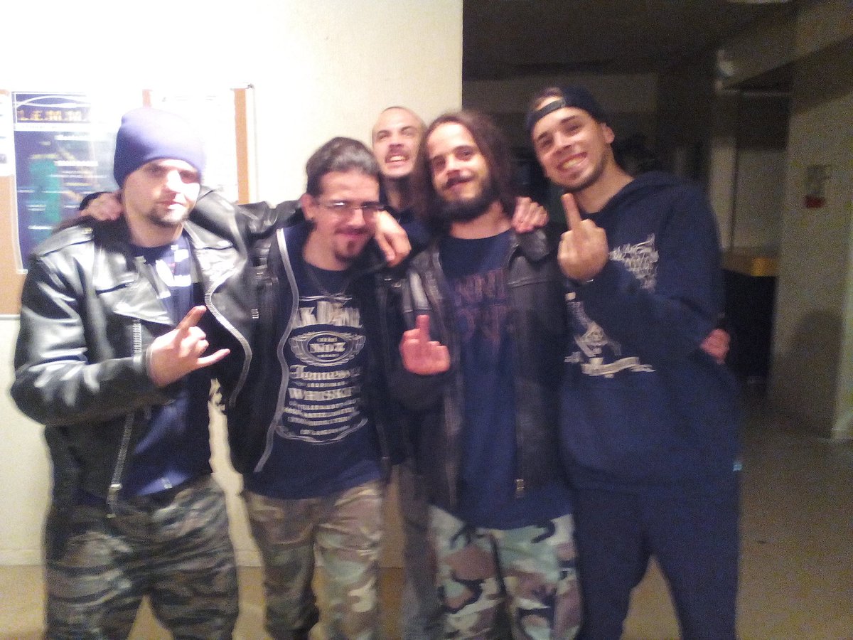 Mortis_Omega's tweet photo. Best team ever ! #Deflesher #Myownfear https://t.co/1hcPn3V5ID