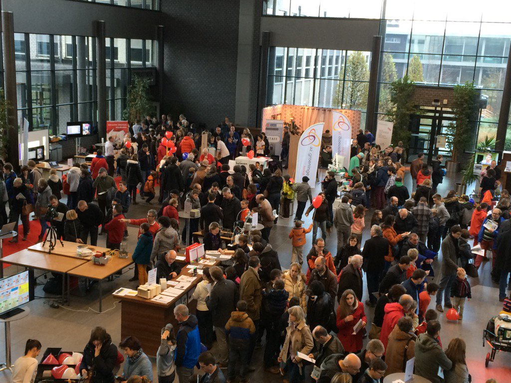 LarissaDeblauwe's tweet photo. Dag van de Wetenschap VIVES Kortrijk. Wetenschappen en techniek in de lift. Dat ongetwijfeld. https://t.co/15oQSKI99h