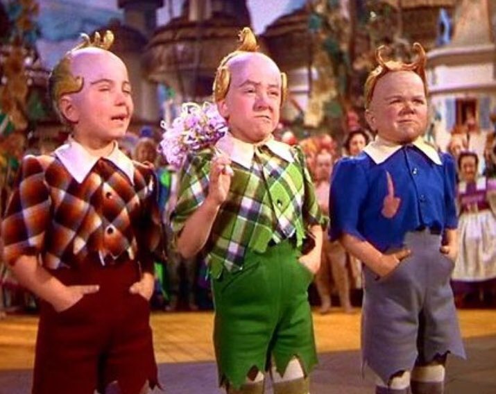 rippertourldn's tweet photo. It's the lollipop Guild!!! https://t.co/VuAsCuBbh4