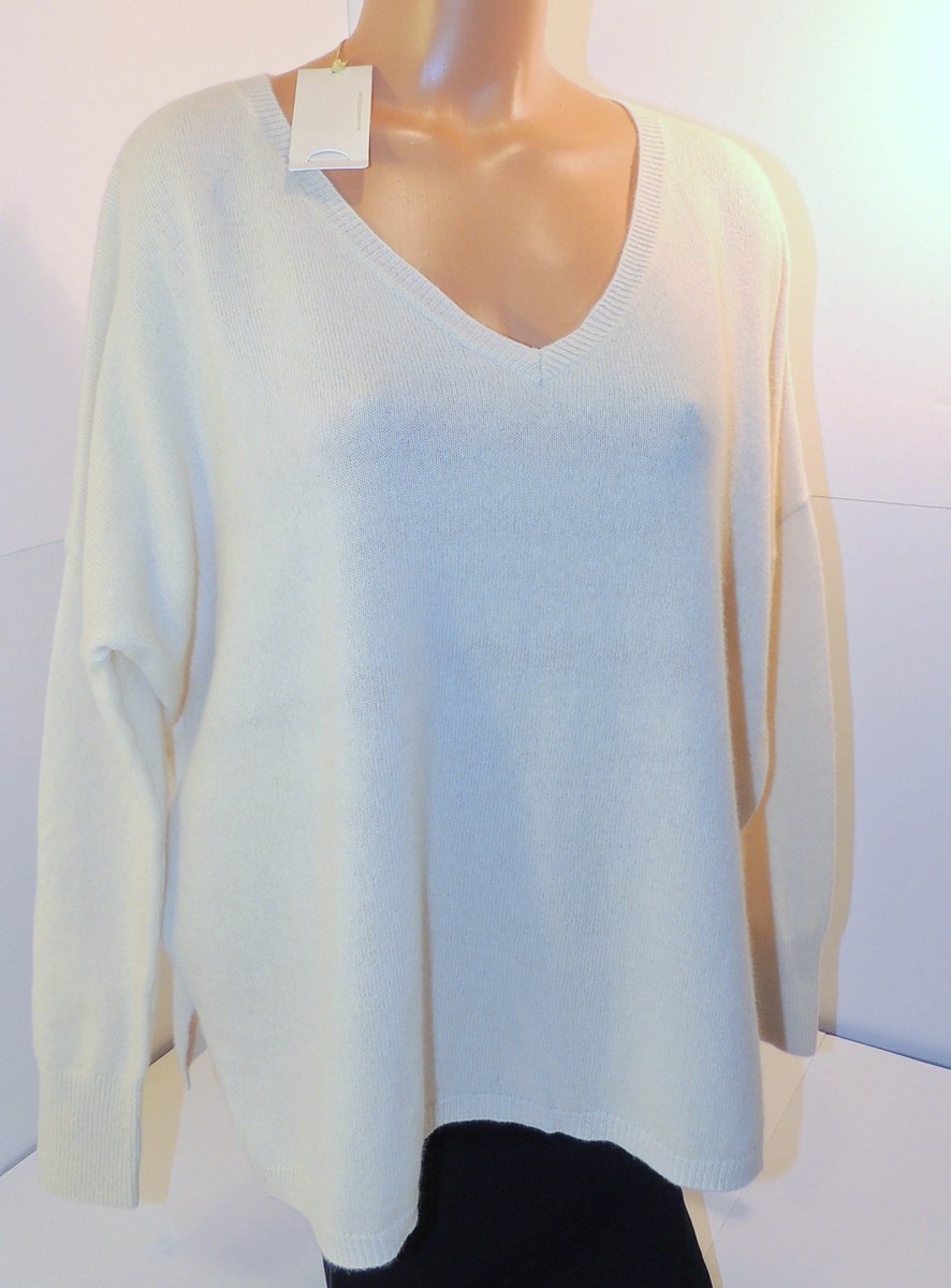 NWT Minnie Rose Off White 100% Cashmere Boyfriend $319 Sweater Sz XS / S  #minnierose  wardrobelottery.com