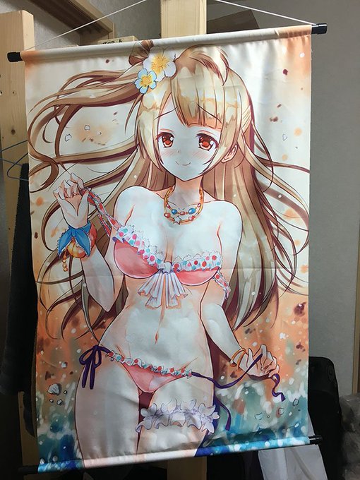 明日僕らのラブライブ!10に頒布予定のグッズその一:ことりタペストリーの写真です〜 