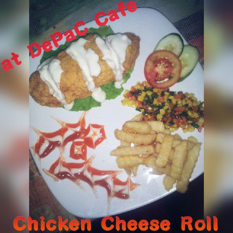 AdamSubstack44's tweet image. Chicken Cheese Roll @DePaC_B2M teman nyantai menghabiskan weekend malam ini ;)