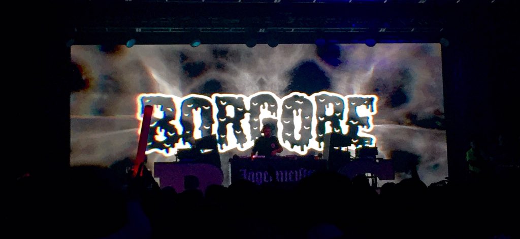 fernndagarc95_'s tweet photo. Second time seeing bae @Borgore but sad i wasnt on stage with him:/ @echostage @ClubGlow #beastdaddy https://t.co/KBZKehtBZS