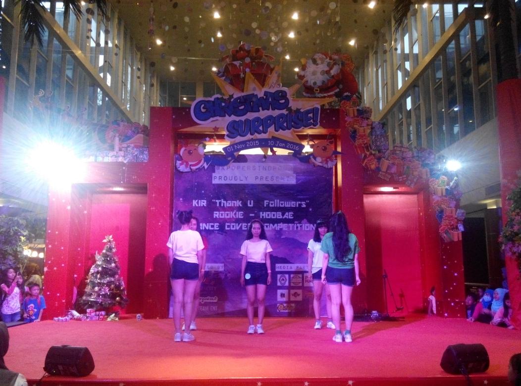 [LIVE REPORT] Next is L.O.L cover of red velvet 😘 nice performance, girls #KIRGATHTOUR #KIRGATH