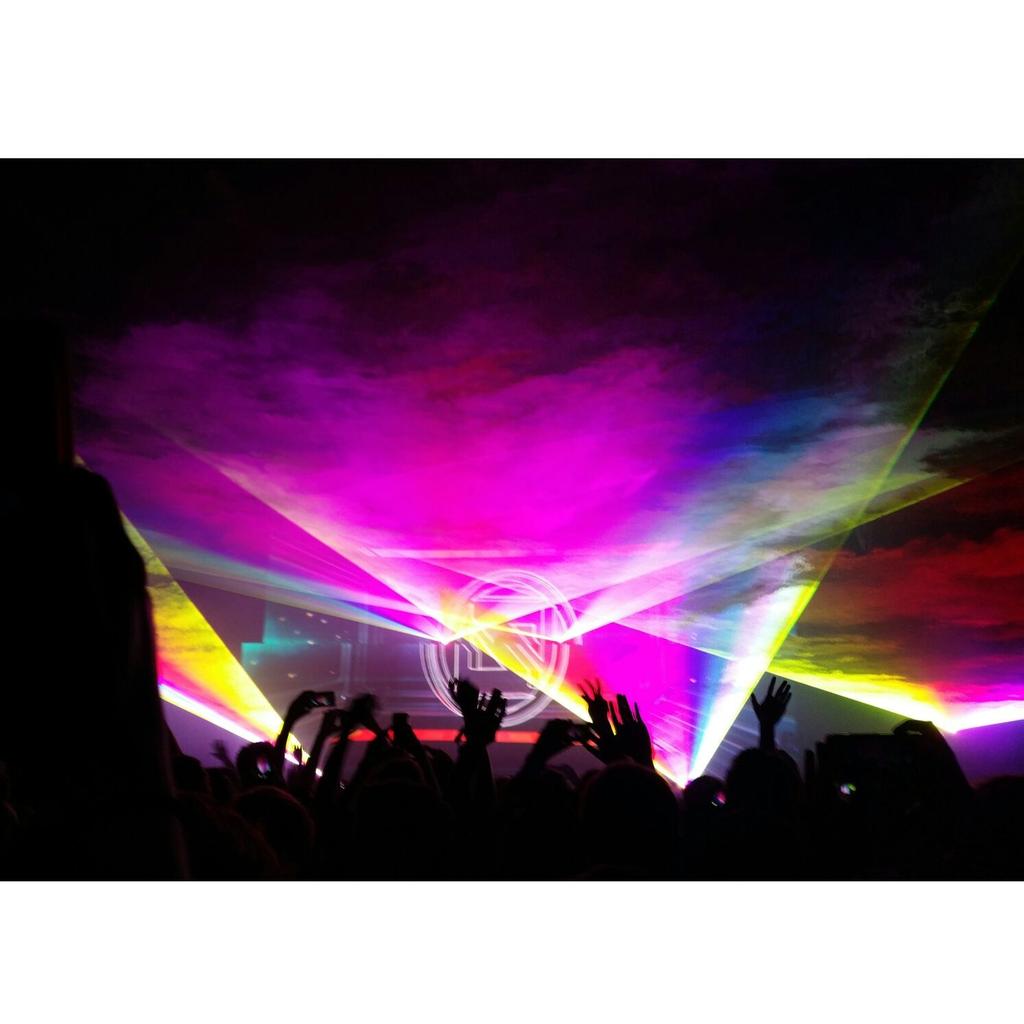 aliinaLovee's tweet photo. ~20.11.15 Zedd Konzert~ ♥ https://t.co/IaiHGY9hx6