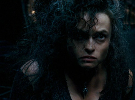 "La muerte es un castigo para algunos, para otros un regalo, y para los sangres sucia, un favor."