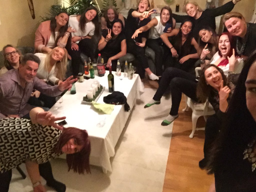 evelinaerikson's tweet photo. Der här gänget är så oslagbart!!!! https://t.co/yrgvCkbL6I