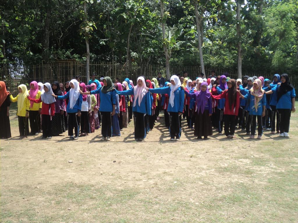 HeavenAzzahra's tweet photo. @WartaNU Upacara pelantikan anggota IPNU-IPPNU #MTsRadenRahmat #Umbulsari @KabJember https://t.co/uCio2uGimV