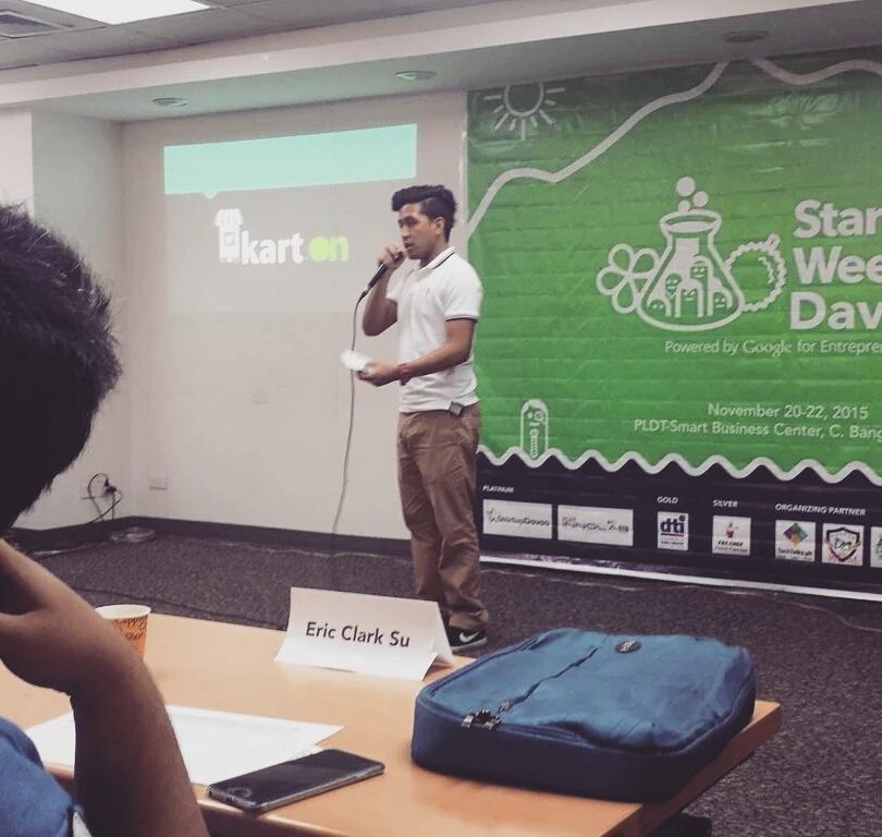 Jaymarjay11's tweet photo. pitching our app ;) #SWDavao2015 https://t.co/TkxGQNHuP8